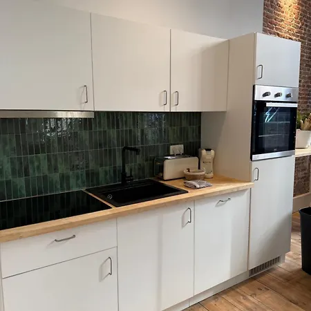 New Spacious Boutique Apartment's In The Center Of *